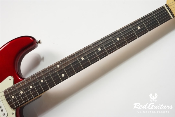 2023 COLLECTION MADE IN JAPAN HERITAGE 60S STRATOCASTER - Candy Apple Red 